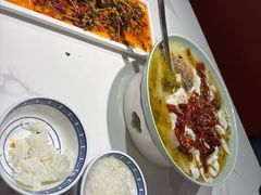 -禄鼎记·排队俩小时都要吃的酸菜鱼(石牌桥店)