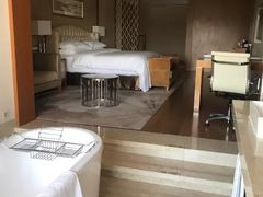 -千岛湖希尔顿休闲艇俱乐部