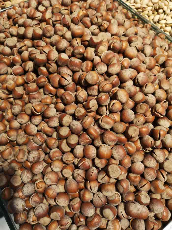 红遍天干果批发行是一家在南极名优城四的一家干果批发店铺.