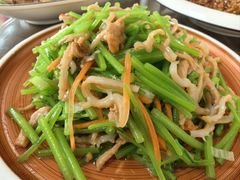 茼蒿蛰皮肉丝-鸿运来美食府