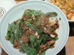 -聚鑫朋酸菜肥肠(九龙仓店)