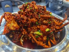 -凤凰路何眼镜香辣蟹(花果园店)