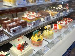 -85度C(生甜甜圈研究工坊·上海平凉店)