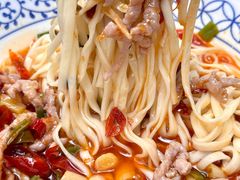 -李与白包子铺(桐梓林店)