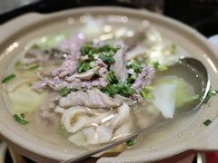 -冯烫烫跷脚牛肉·川菜小馆(武胜西街店)
