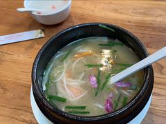 -双桥园·云南过桥米线(古城南门店)