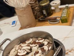 -斯普汇生蚝牛排馆(中骏世界城店)