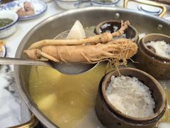 -朴小妹人参鸡汤火锅(长白山万达店)