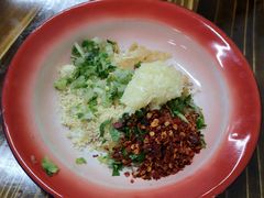 -咏勝锑锅麻辣烫(净居寺路总店)