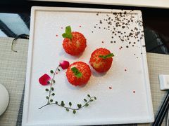 -江上荟·创意中国菜(绿地缤纷城店)