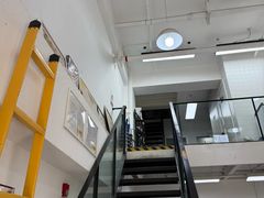 -菠萝格斗巴西柔术训练馆