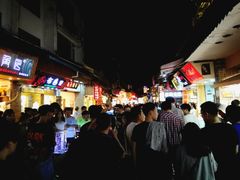 -刘姐啤酒鱼民族演艺餐厅(西街总店)