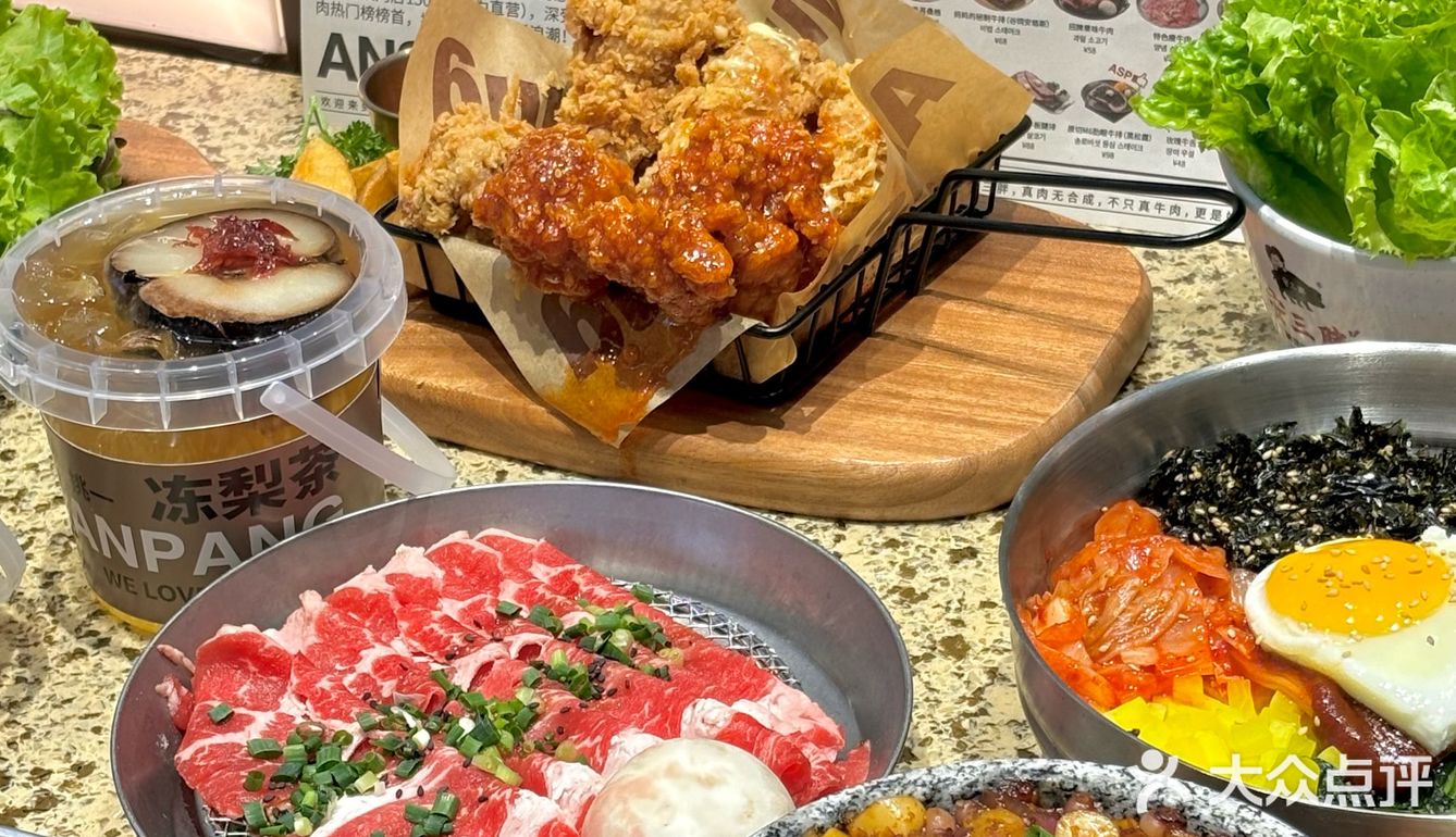 这家烤肉店我从进门到结账嘴就没停过。。。
