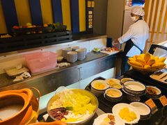-彩虹云霄酒店76&78层国际自助餐