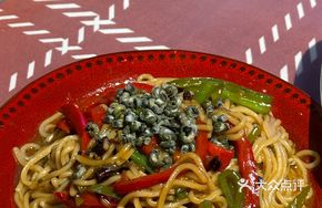 Fried Noodles with Sea Snails