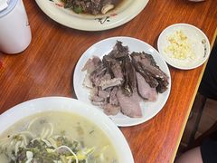 -何永光123鲜牛肉馆(1号店)
