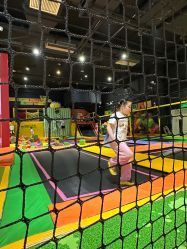 -蹦蹦跳跳(新奥购物中心店)