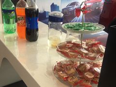 -弘仁宝佳比亚迪4S店(宝山旗舰店)