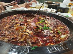 -烧哥美蛙肥肠鱼火锅·十五年社区店