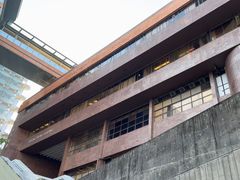 -香港大学