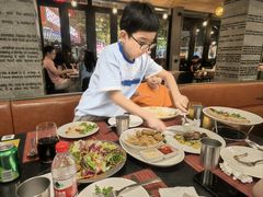 -WOLFGANG PUCK KITCHEN & BAR(迪士尼小镇店)