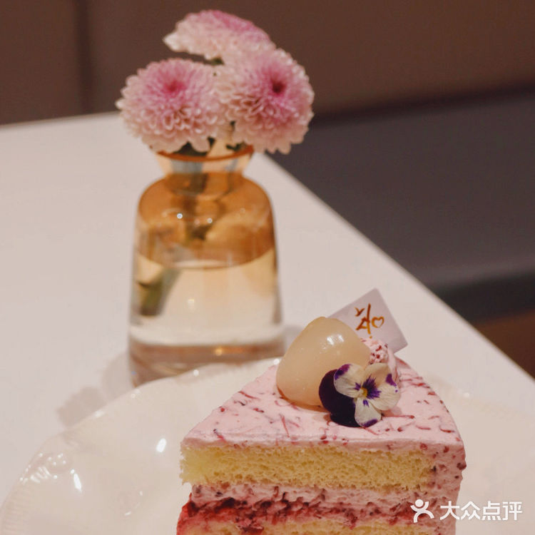 无锡市中心马路边的甜品店，很有feel