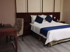 -蓝蔻酒店(深圳东站布吉万象汇店)