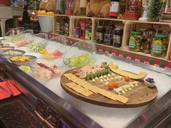 -四海一家自助餐(益田假日广场店)