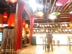 -老滇山寨•云南特色菜•地方菜•民族风情歌舞表演(金碧店)