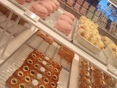 -好利来(上海长宁龙之梦店)