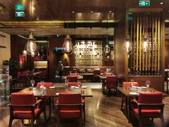 大堂-恰餐厅及酒吧 CHAR Bar & Grill (北京丽都皇冠假日店)