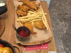 -必胜客(百联又一城店)