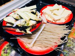 -边江铁锅炖鱼(振八街店)