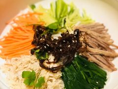 -云海肴·汽锅鸡·云南菜(天山百盛优客店)