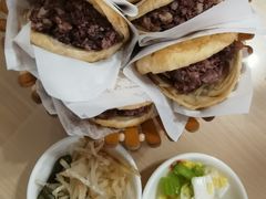 -闫家驴肉老店(华电一校店)
