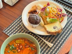 -青岛海尔洲际酒店
