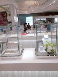 -潮宏基珠宝(天虹石路店)
