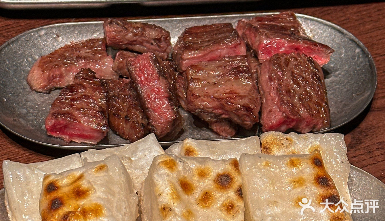 肥美的海鲜饭……一口误终生了……