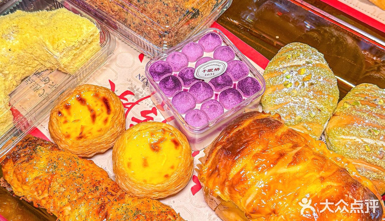 江南万达这么多人排队。。终于买到了！！