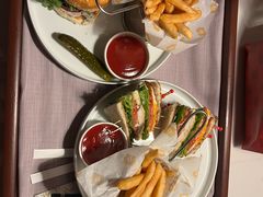 -上海前滩香格里拉大酒店
