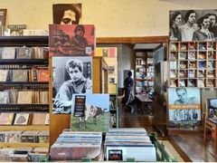 -麦田书店(国防路店)