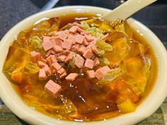 -宽板凳老灶火锅(台湾街店)