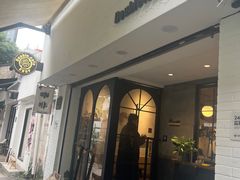 -Double cafe