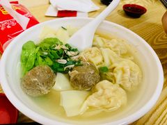 鲜虾鲜肉云吞-云云美食