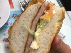 特色猪扒包-华星冰室(湾仔店)