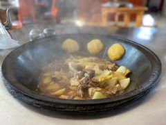 -粘豆包柴火铁锅炖