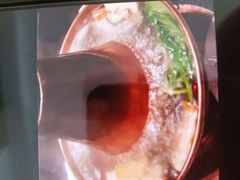 -果松木炭酸菜铜火锅·外婆参鸡汤