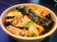 素素拼-多嘴超级肉蟹煲(中街恒隆故宫店)