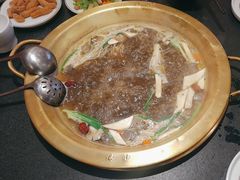 -沸炉重庆老火锅(军事博物馆店)