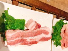 冷鲜五花肉-弘益铭家九炙社韩国烤肉料理(尚美店)